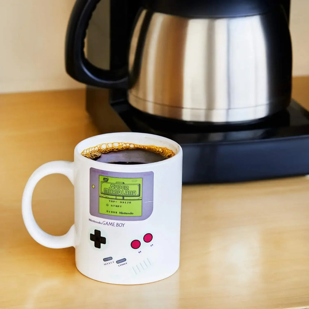 Turn Back Time: Retro Gameboy Heat Changing Mug – Perfect Gift for Gamers and 90s Nostalgia!